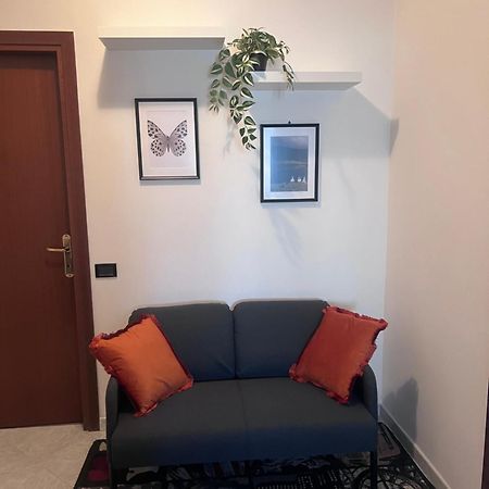 Romesuitetitti Bagian luar foto